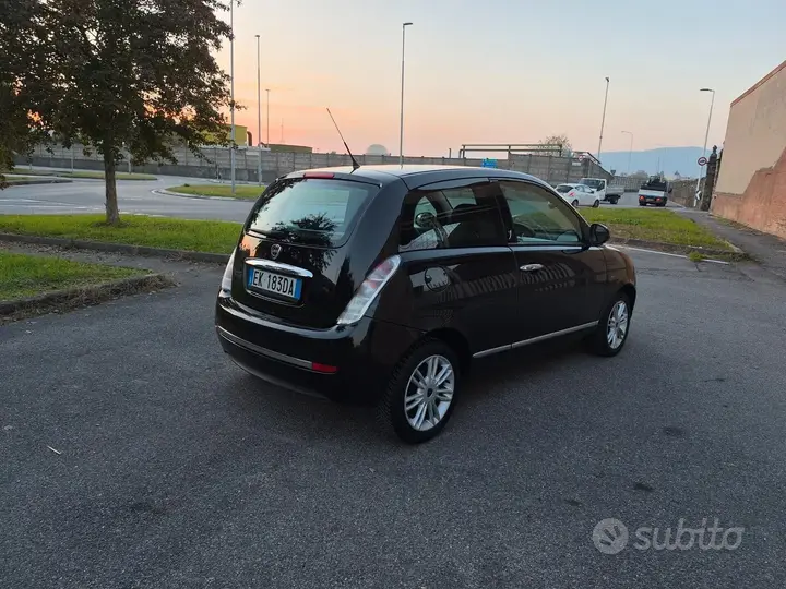 Lancia Ypsilon 2011 photo 5