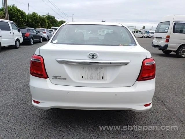 Toyota Corolla Axio X 2018 photo 5