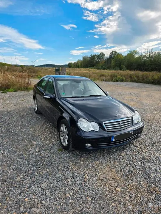 Mercedes-Benz C180