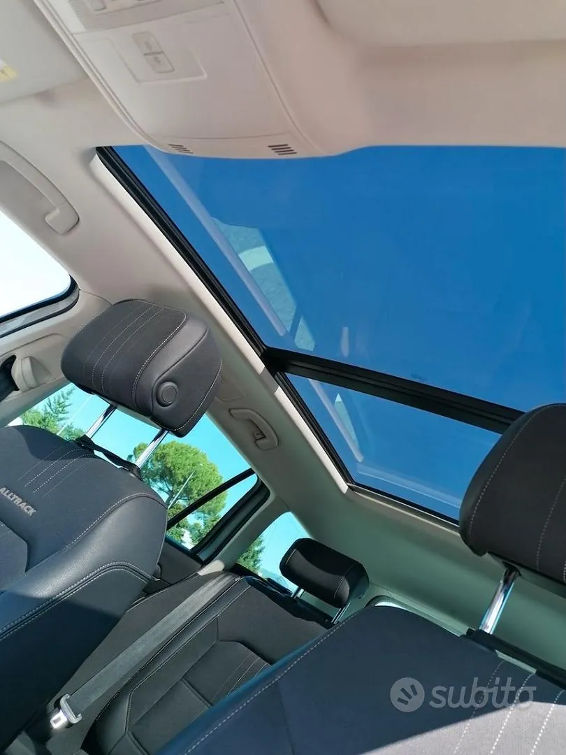 Volkswagen Passat 2017 photo 2