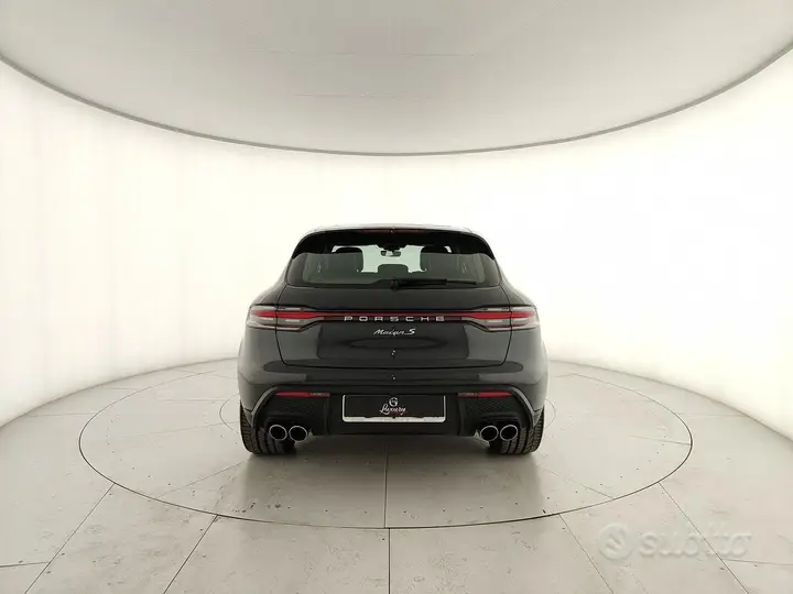 Porsche Macan 2023 photo 4