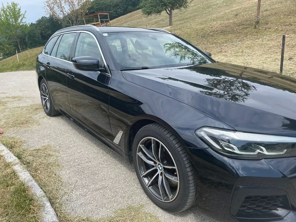 BMW 5 Series 2021 photo 3