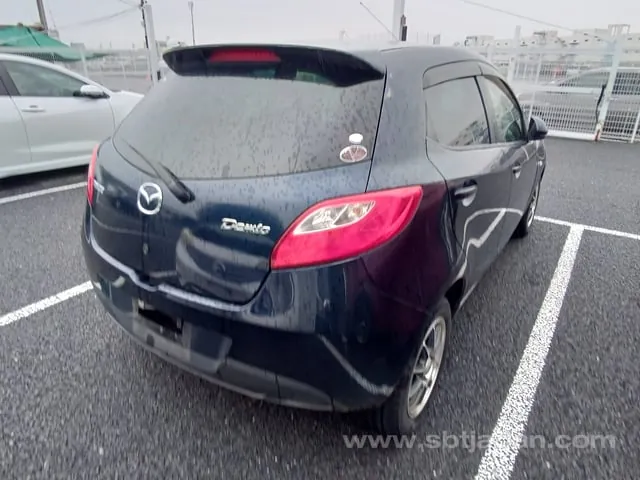 Mazda Demoi 2013 photo 4