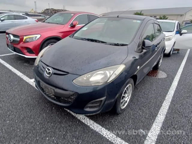 Mazda Demoi 2013 photo 2