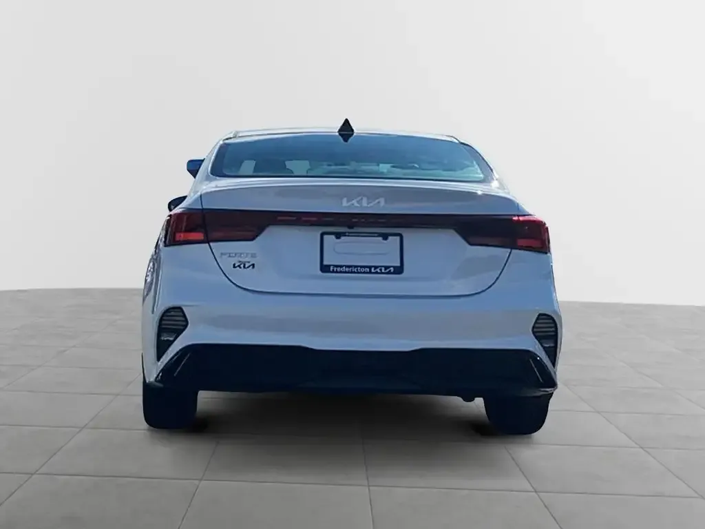 Kia Forte 2024 photo 5