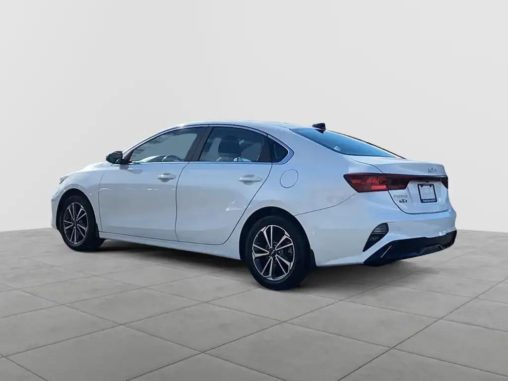 Kia Forte 2024 photo 4