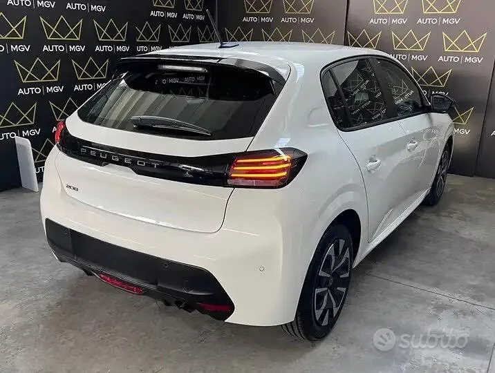 Peugeot 208 2024 photo 4