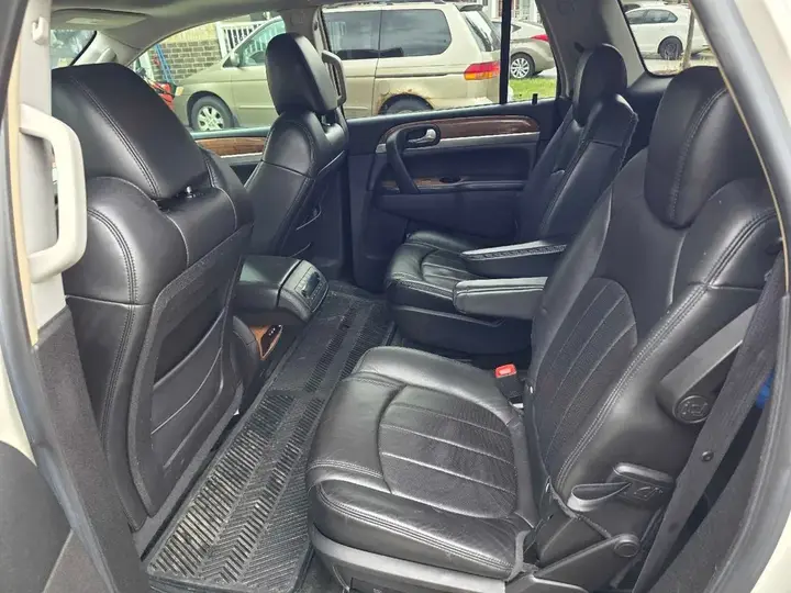 Buick Enclave 2008 photo 4