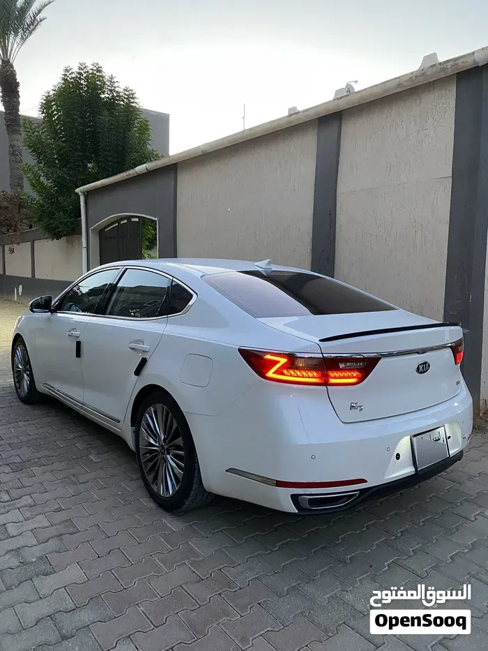 Kia Cadenza 2018 photo 3