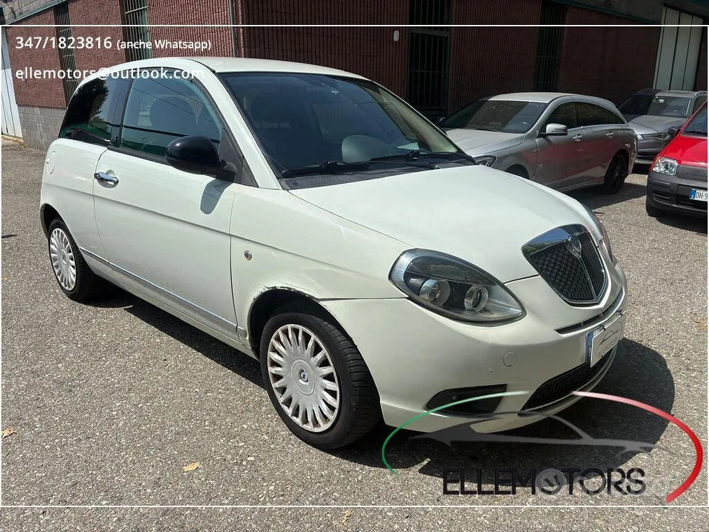 Lancia Ypsilon 2011 photo 4