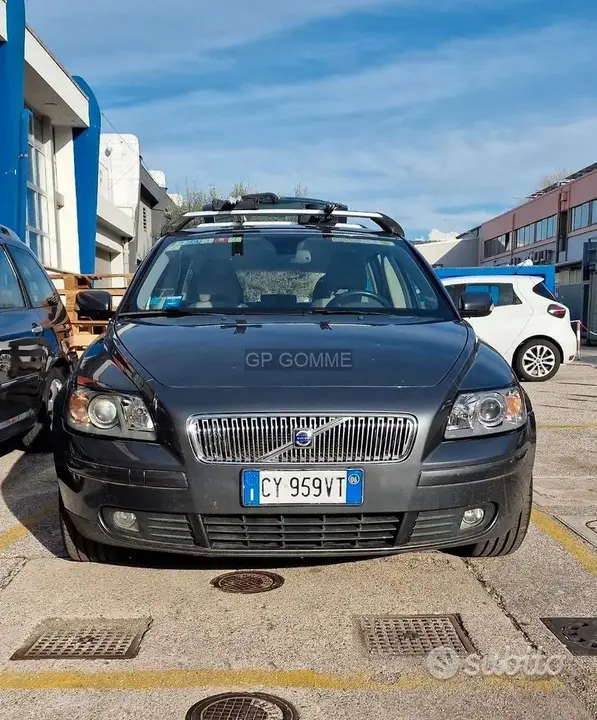Volvo V50 2006 photo 2