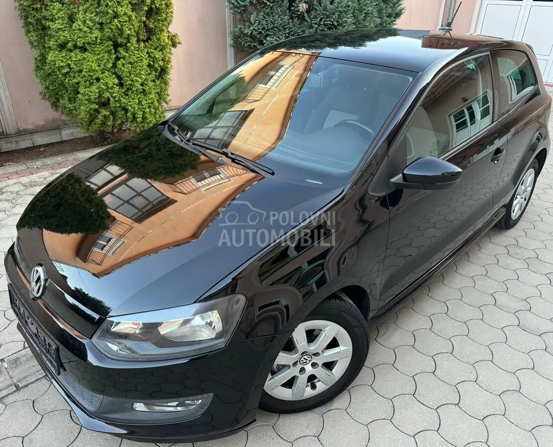 Volkswagen Polo 2012 photo 2