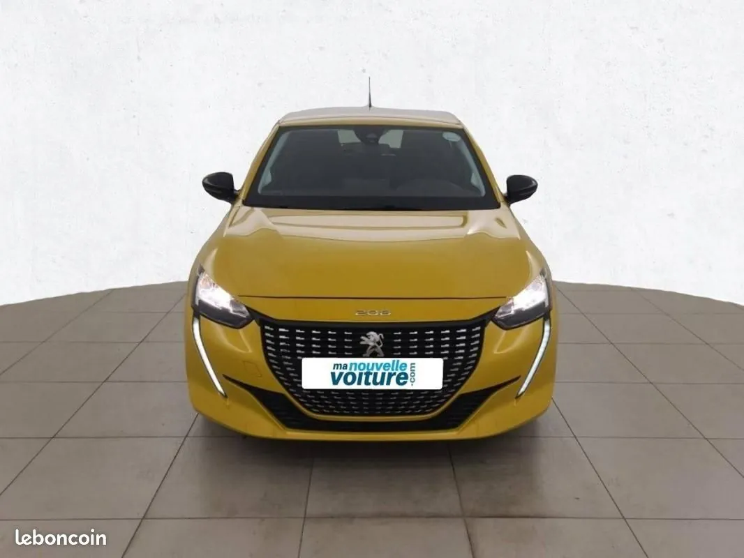 Peugeot 208 2023 photo 2