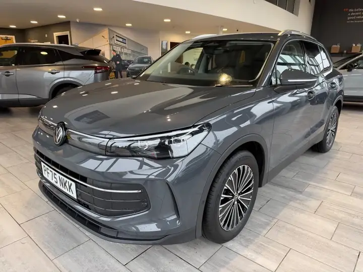 Volkswagen Tiguan 2025 photo 4