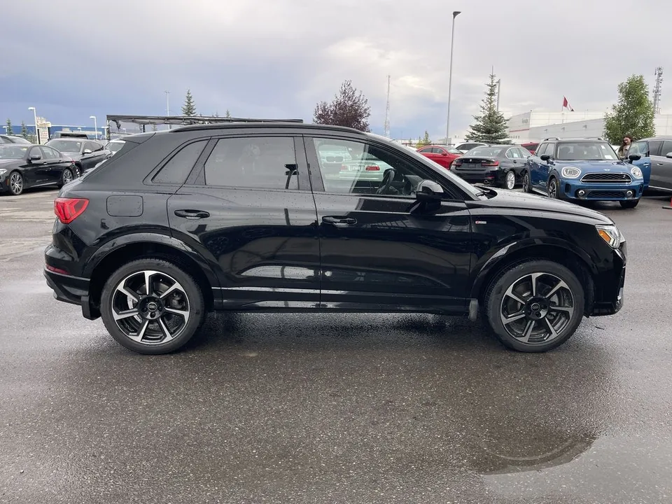 Audi Q3 2023 photo 3