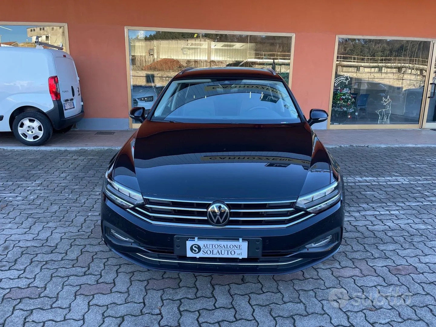 Volkswagen Passat 2022 photo 2