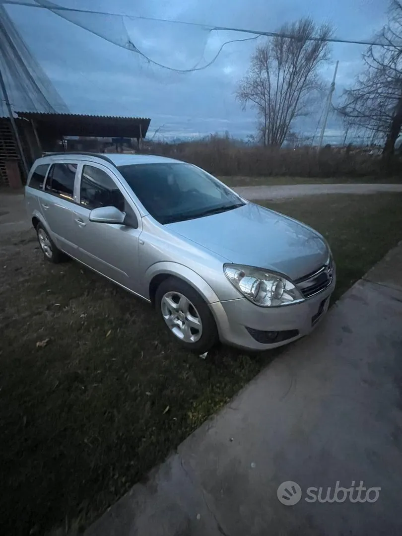 Opel Astra 2008 photo 3