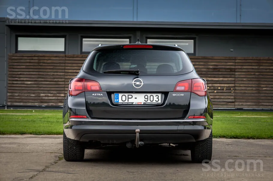 Opel Astra 2015 photo 5