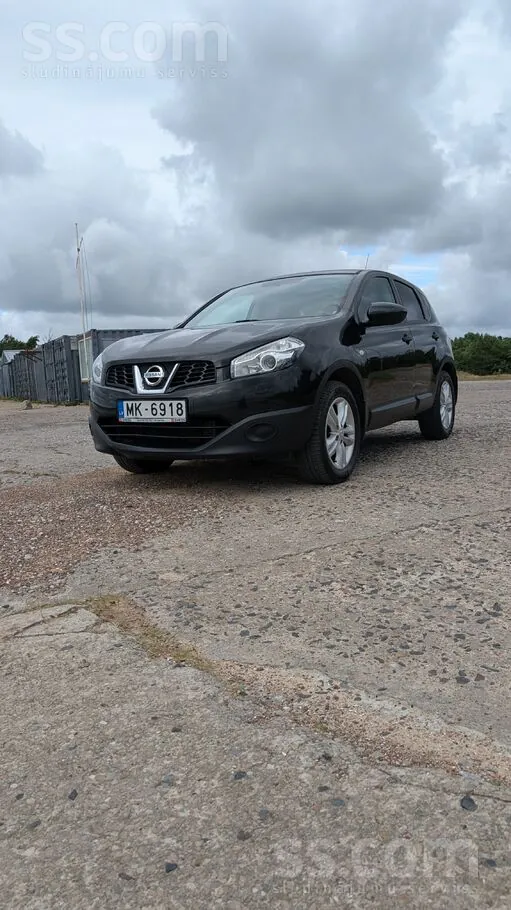 Nissan Qashqai 2013 photo 2