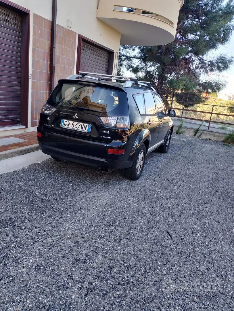 Mitsubishi Outlander 2007 photo 2