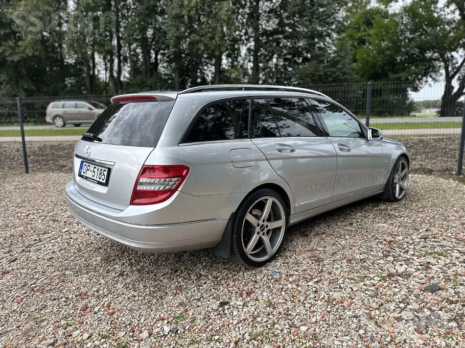 Mercedes-Benz C200 2009 photo 5
