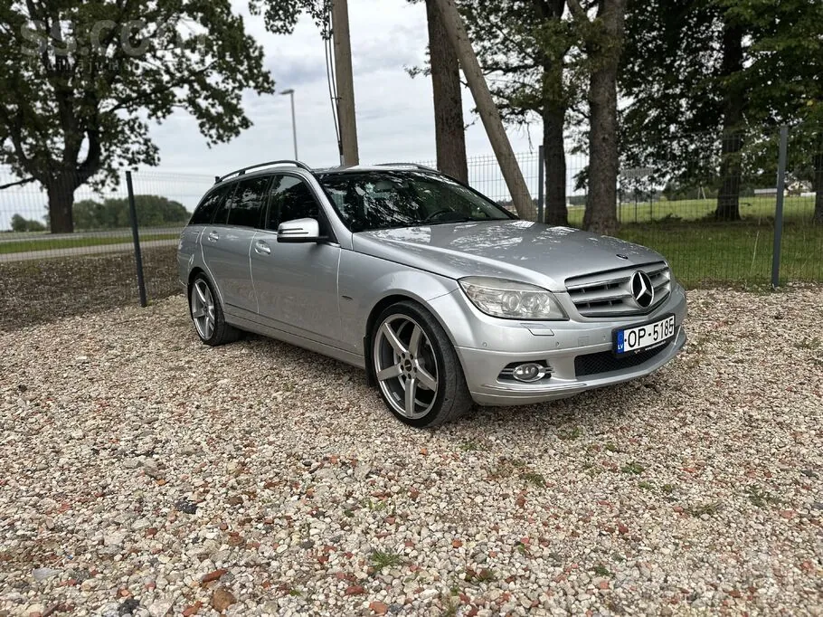 Mercedes-Benz C200