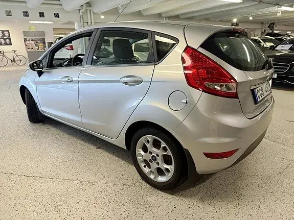 Ford Fiesta 2012 photo 4