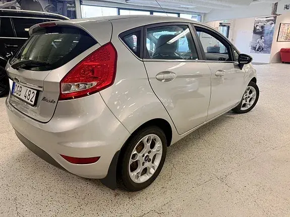 Ford Fiesta 2012 photo 3