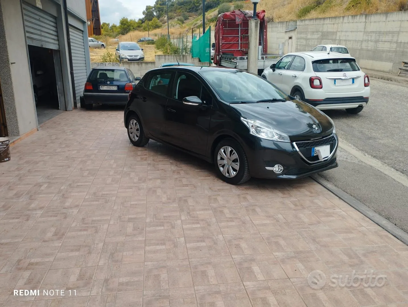 Peugeot 208 2014 photo 2