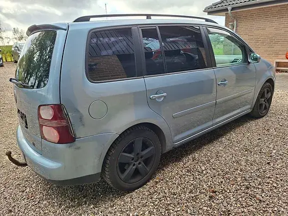 Volkswagen Touran 2006 photo 4