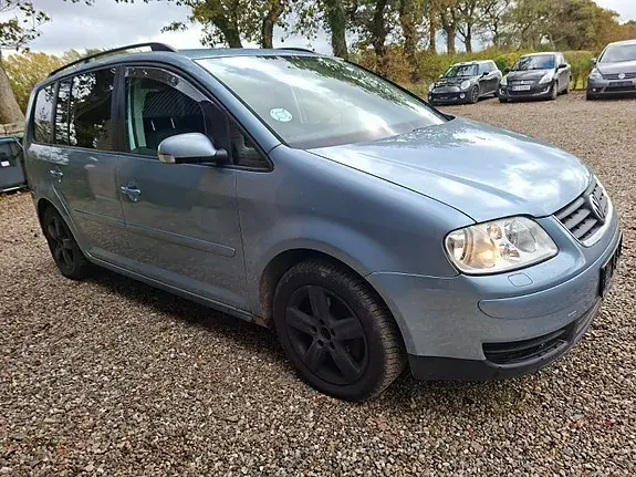 Volkswagen Touran 2006 photo 3