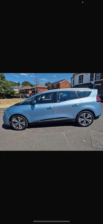 Renault Grand Scenic 2017 photo 2