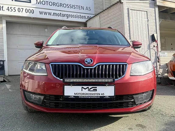 Skoda Octavia 2015 photo 2
