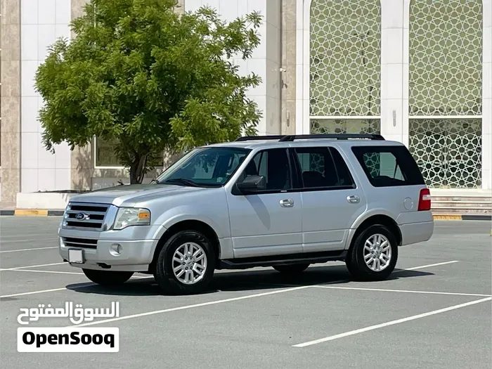 Ford Expedition 2013 photo 2