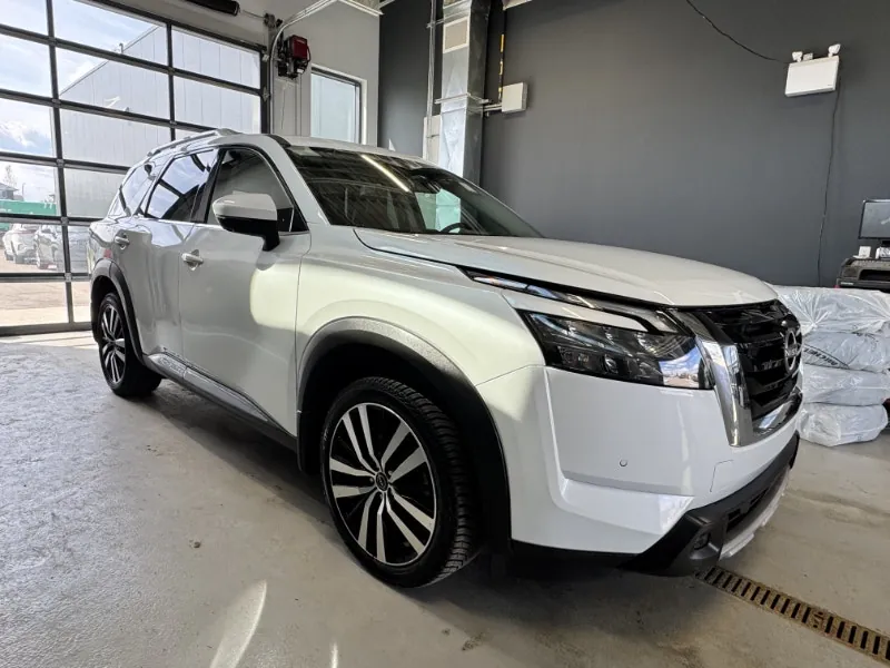 Nissan Pathfinder 2025 photo 3