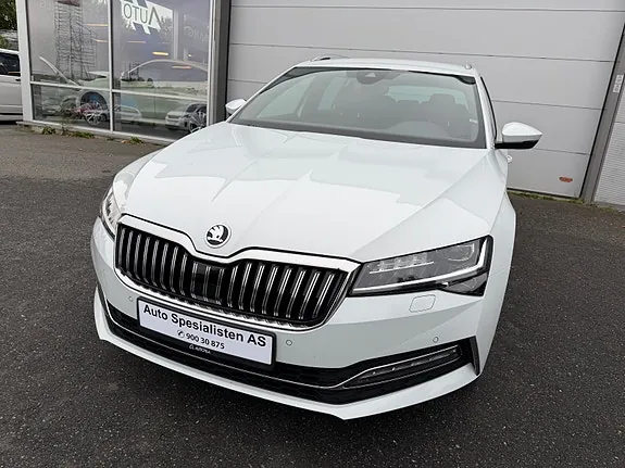 Skoda Superb 2019 photo 4