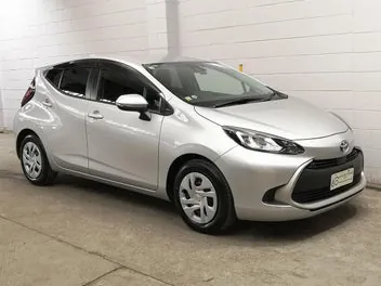 Toyota Aqua 2021 photo 2