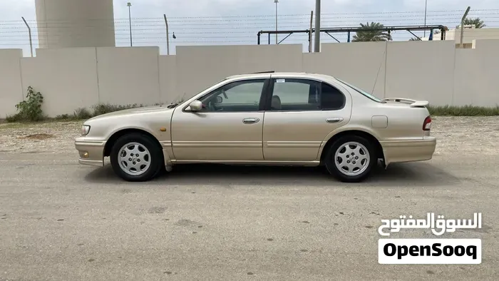 Nissan Maxima 1998 photo 2