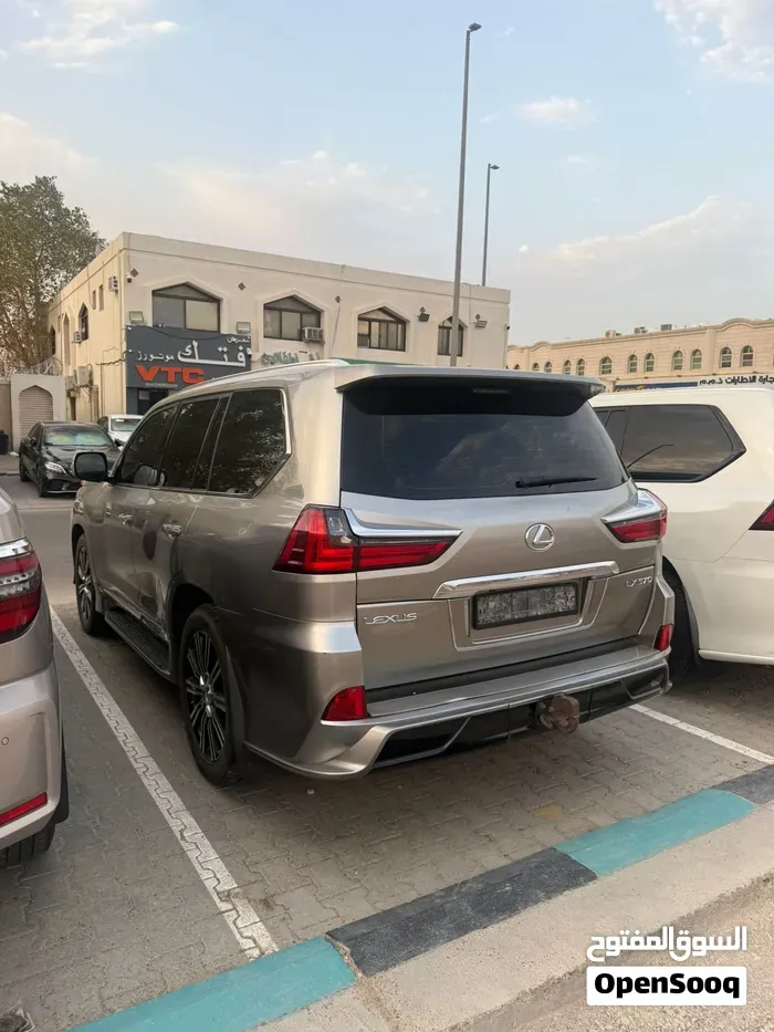 Lexus Lx 570 2018 photo 3