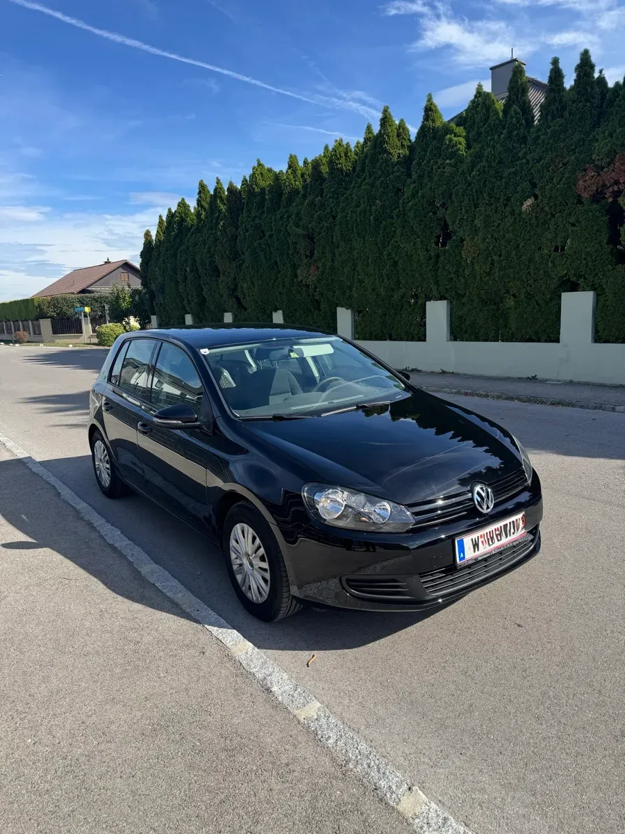 Volkswagen Golf 2011 photo 3