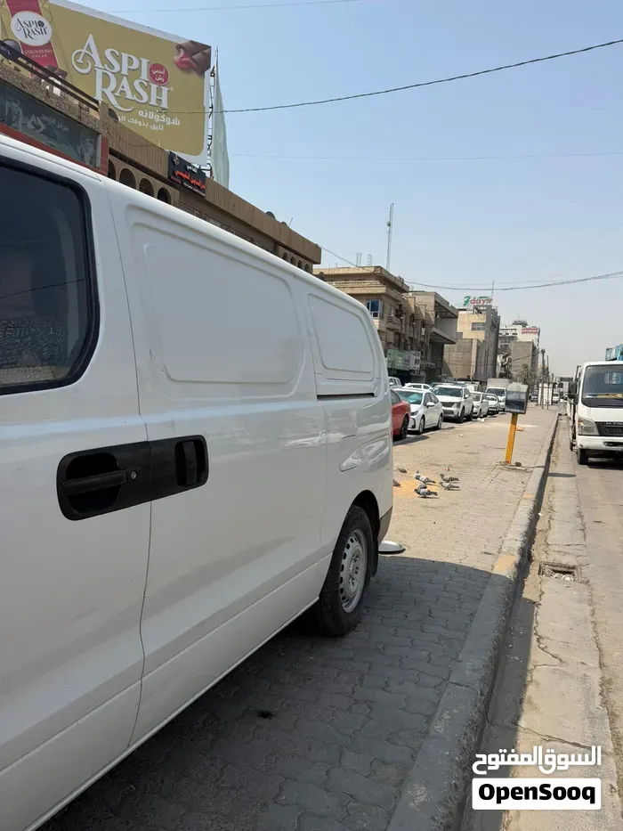 Hyundai H1 2021 photo 4