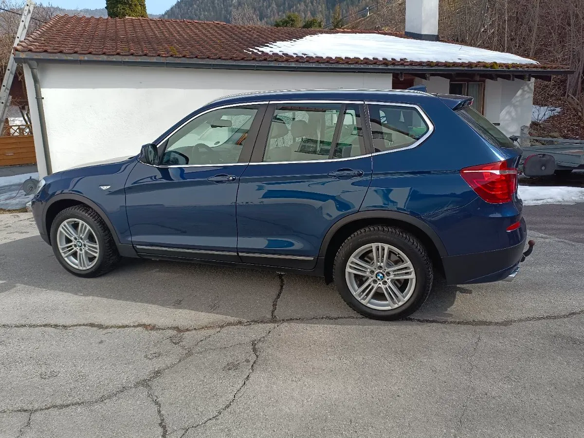 BMW X3 2012 photo 2