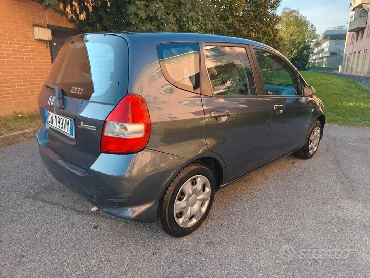 Honda Jazz 2008 photo 4