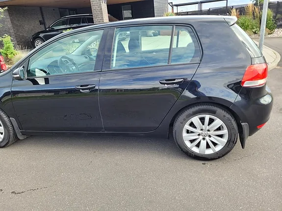 Volkswagen Golf 2009 photo 3