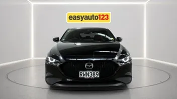 Mazda 3 2022 photo 3