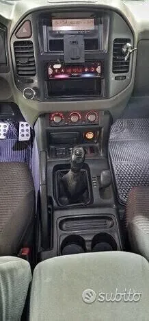 Mitsubishi Pajero 2004 photo 4