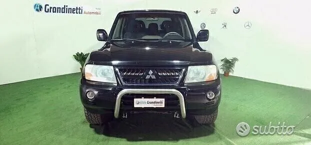 Mitsubishi Pajero 2004 photo 2