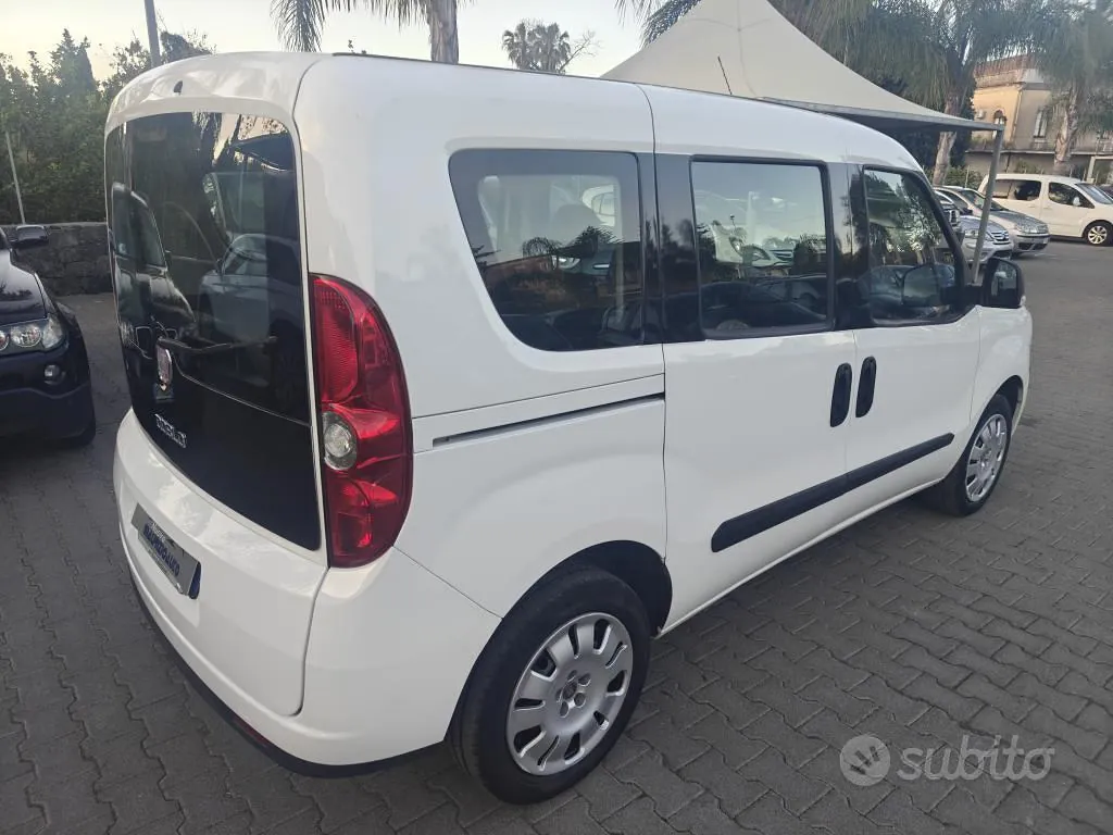 Fiat Doblo 2012 photo 4