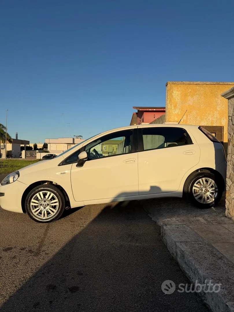 Fiat Punto 2013 photo 5