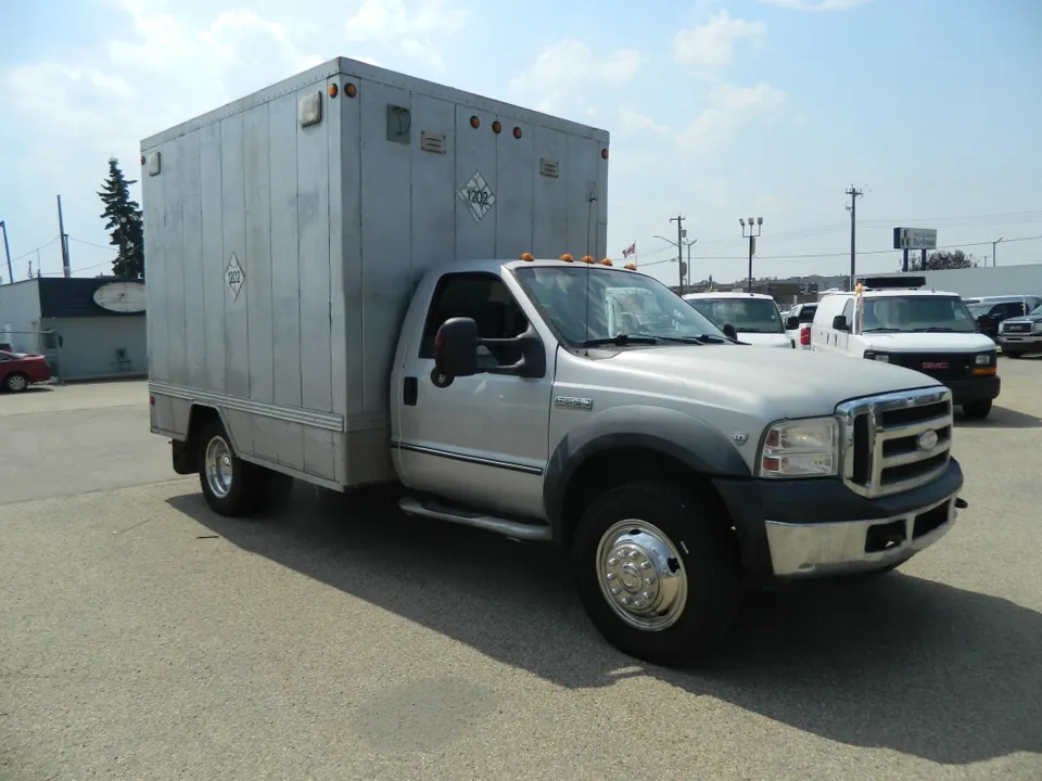 Ford F-550 2007 photo 2